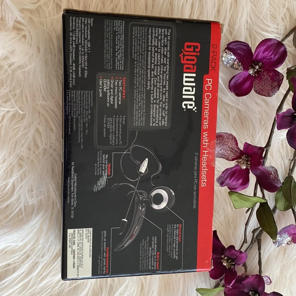 GIGA WARE 2/pack cameras with headsets